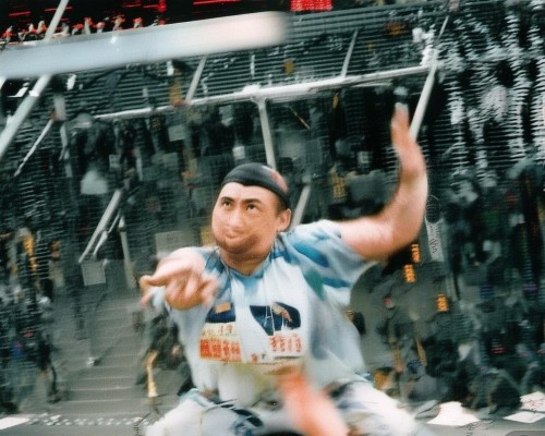 用户要求不少于847个字，所以内容需要充实，不能太简短。我得确保每个部分都有足够的细节，同时保持逻辑连贯。可能需要包括自体脂肪移植的原理、应用领域、优势和挑战，以及未来的发展方向