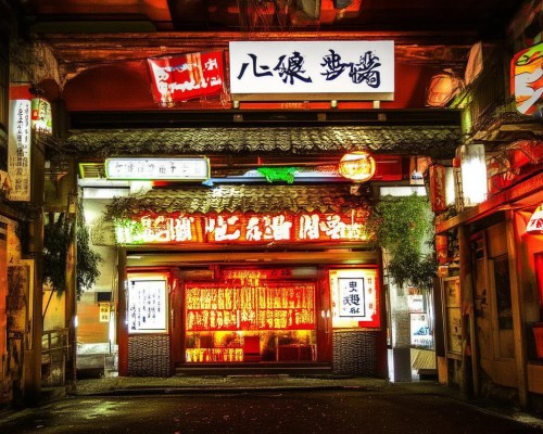 好，用户让我写一篇关于自体软骨隆鼻的文章，标题和内容都要写。首先，我需要确定标题，要吸引人同时明确主题。考虑到隆鼻是一个比较热门的话题，标题可以是自体软骨隆鼻，从选择到效果，全面解析