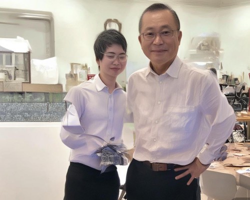 好，用户让我写一篇关于网红鼻的文章，标题和内容都要写。首先，我需要明确网红鼻指的是什么。可能是指网红的鼻子，或者是网红鼻孔之类的，或者是与网红相关的鼻子相关的文化现象