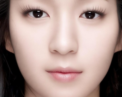 嗯，用户让我写一篇关于面部轮廓协调的文章，还给了标题和内容的要求。首先，我得理解什么是面部轮廓协调。这应该是指面部各个部分之间的比例和结构和谐统一，对吧？可能涉及到美学、面部美学或者美容学方面的内容