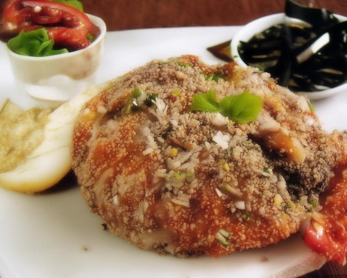 嗯，用户让我写一篇关于自体脂肪移植的文章，标题和内容都要写。首先，我得确定标题，得吸引人又专业。自体脂肪移植现在挺热门的，可能用自体脂肪移植，技术革新与未来展望这样的标题，既点出了主题，又有前景