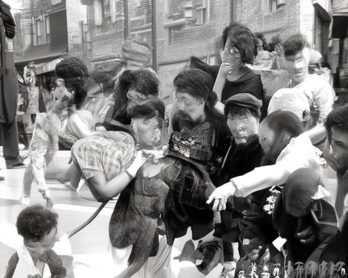 好，用户让我写一篇关于肋骨鼻多少钱的文章，先写标题，再写内容，内容不少于944个字。首先，我需要明确用户的需求。他们可能对肋骨鼻手术的价格不太了解，想了解价格范围、影响因素以及选择建议