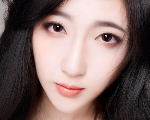 接下来，用户要求写标题，我得想一个吸引人的标题。比如膨体聚甲基丙烯酸甲酯，绿色未来的新材料这样的标题，既点明了主题，又突出了环保和创新