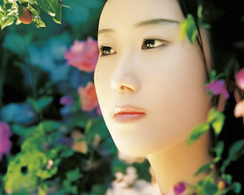 嗯，用户让我写一篇关于自然鼻的文章，首先我得理解这个关键词的含义。自然鼻可能指的是鼻部的自然生长或自然护理，或者是自然风格的鼻部设计。考虑到用户可能需要一篇结构清晰的文章，我应该先确定文章的结构