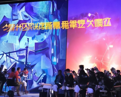 好，用户让我写一篇关于塌鼻梁矫正的文章，标题和内容都要写。首先，我需要确定标题，要吸引人又专业。然后是内容，不少于832个字，得涵盖什么是塌鼻梁、矫正的方法、手术过程、恢复期以及注意事项