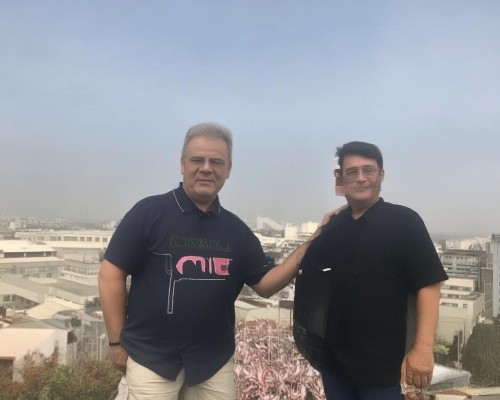 好，用户让我写一篇关于注射隆鼻的文章，标题和内容都要写。首先，我需要确定标题，要吸引人又专业。可能用注射隆鼻，从选择到效果的全指南这样的标题，既涵盖了注射隆鼻的全过程，又突出了全面指导