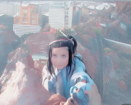 嗯，用户让我写一篇关于注射隆鼻的文章，标题和内容都要写。首先，我得确定标题，得吸引人又专业。可能用注射隆鼻，从选择到术后护理，全面解析这样的标题，既涵盖了手术前的准备，也提到了术后护理，内容比较全面