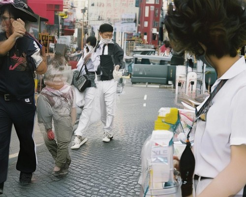 嗯，用户让我写一篇关于鼻整形价格的文章，还给了标题和内容的要求。首先，我得确定标题要吸引人，同时又能准确传达内容。鼻整形价格是一个敏感的话题，涉及到个人隐私和医疗安全，所以标题要既专业又让人感到安心