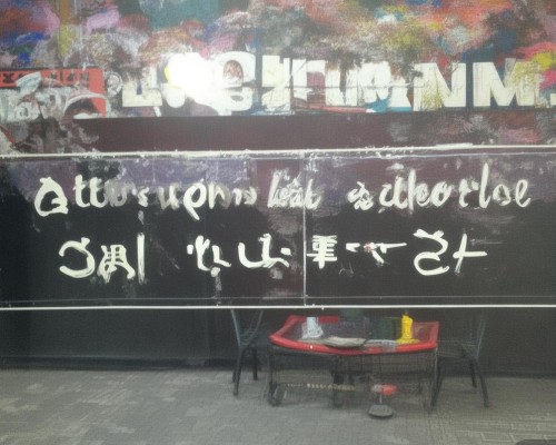 嗯，用户让我写一篇关于垫高鼻梁的文章，标题和内容都要写。首先，我得确定标题，得吸引人又专业。可能用垫高鼻梁，从美学到功能性，全方面解析这样的标题，既涵盖了美学也提到了功能性，比较全面