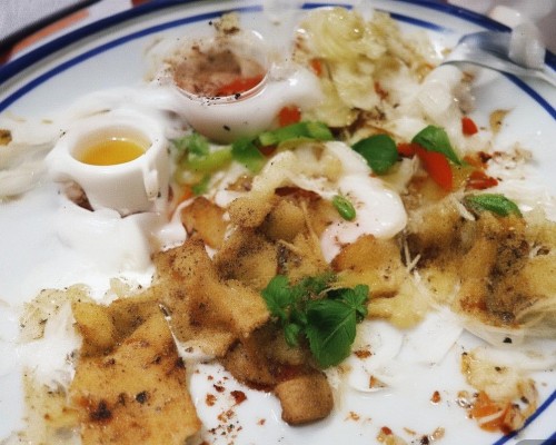 嗯，用户让我写一篇关于鼻尖成形术的文章，标题和内容都要写。首先，我得确定标题。鼻尖成形术有很多种，可能需要一个吸引人的标题，比如解锁美丽新起点，鼻尖成形术的全攻略这样的标题，既专业又吸引人