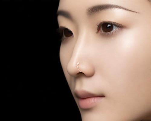 鼻修复，重塑精致鼻型的科学与艺术