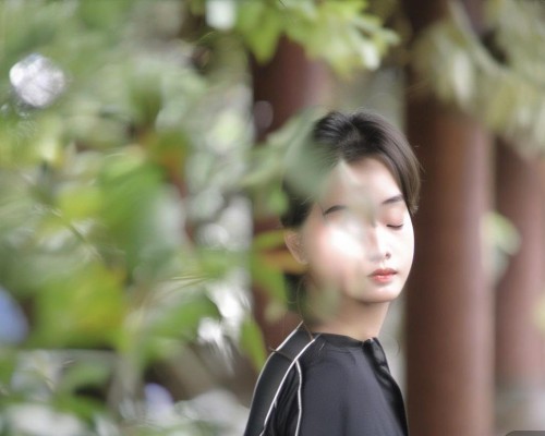 镜中幻象，网红鼻背后的容貌焦虑与群体迷思